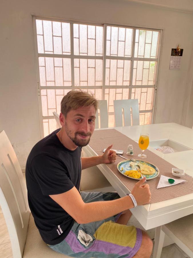 Bed and Breakfast Alojamiento Arte Y Salud Cartagena Екстер'єр фото